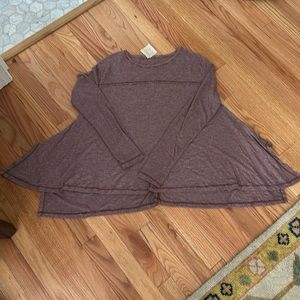 Asymmetric, long sleeve tee